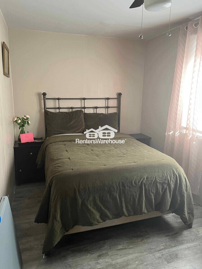 Foto del edificio - 4639 Adkins Ave