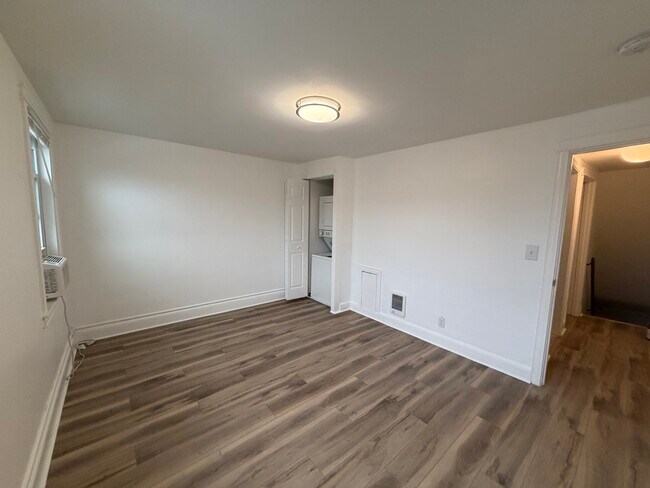 Foto del edificio - 357 Folcroft St