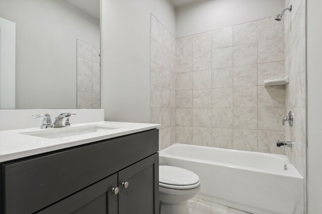 Building Photo - 204 Atkinson Way