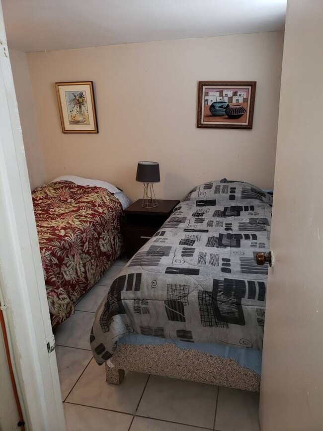 Foto del edificio - 4012 Garden Ave