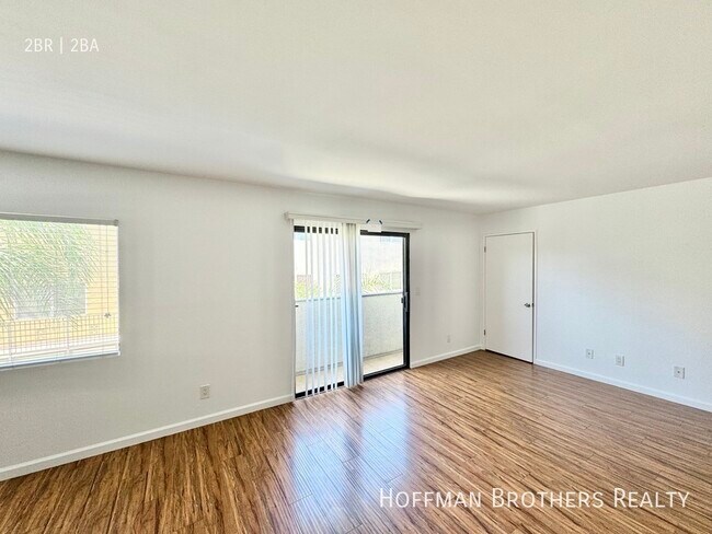 Building Photo - 10206 Independence Ave
