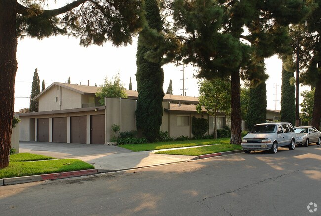 Building Photo - 1018 S Philadelphia St