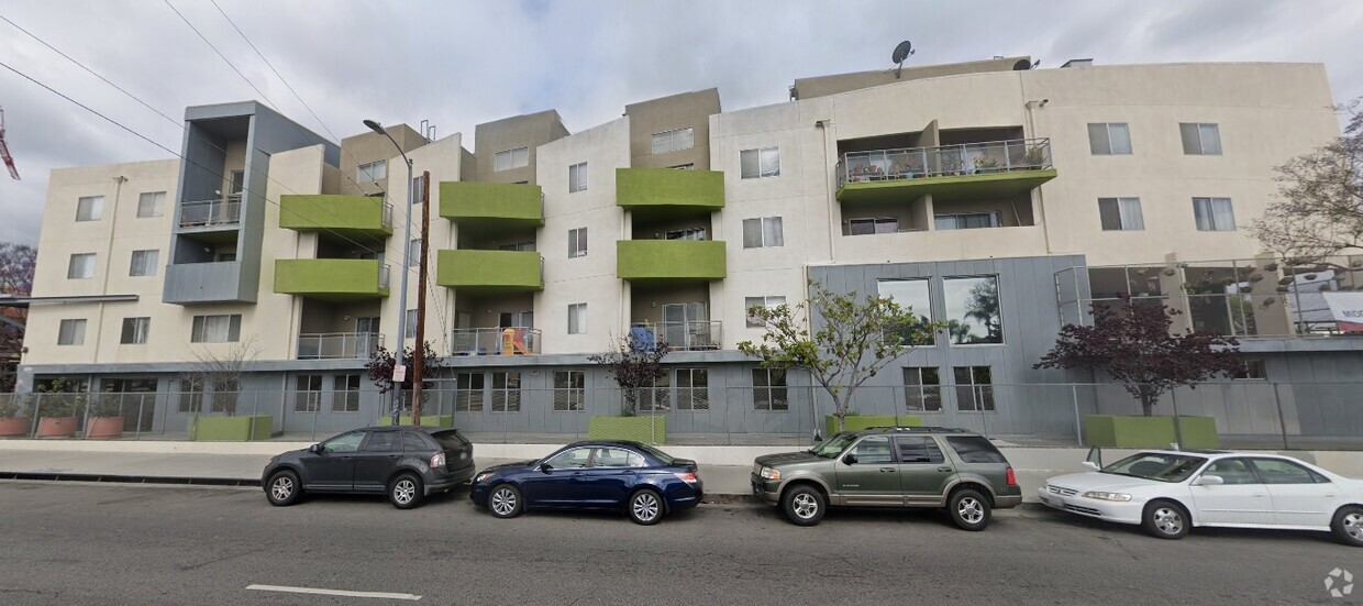 Primary Photo - KYC Apartments