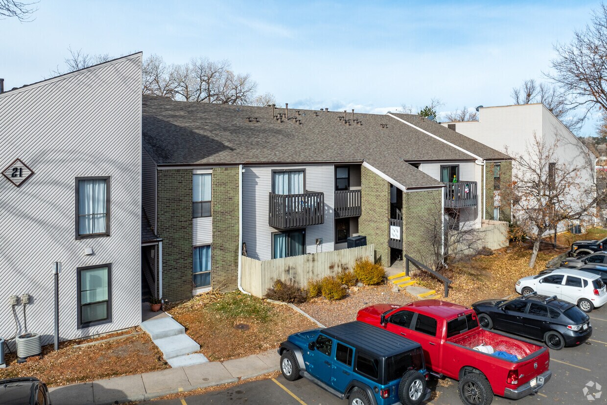 Primary Photo - Pebble Creek Condominiums