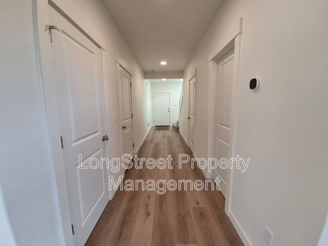 Building Photo - 4694 Finch St