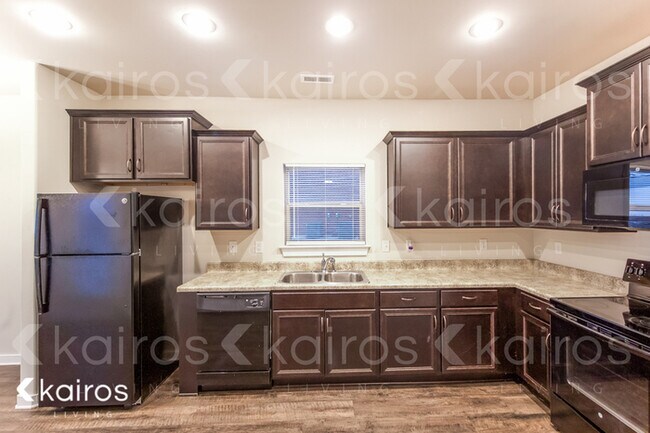 Foto del edificio - 26186 Valley Ridge Rd