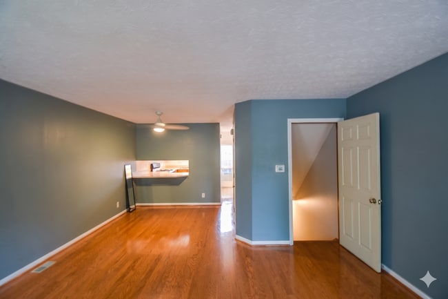 Building Photo - 1136 Anthrop Dr