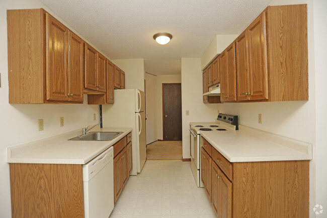 Kitchen - Oakmont Apartments