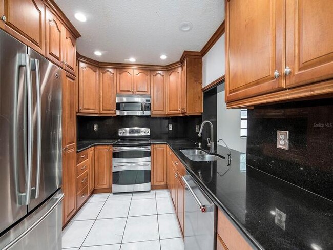 Building Photo - 3BR/3Bath Rental or Rent-to-Own Home!