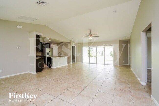 Foto del edificio - 1307 NW 15th Terrace