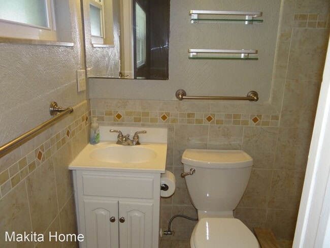 Building Photo - 3 br, 2 bath House - 1020 San Salvador Drive