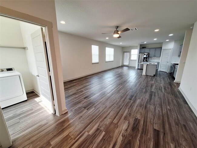 Building Photo - 7700 Linnie Ln