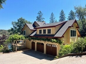 Building Photo - 18098 Chaparral Dr