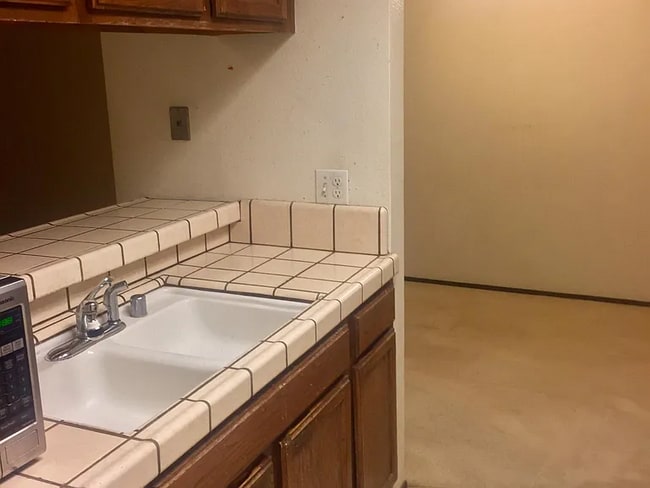 Building Photo - 40425 Chapel Way