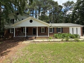Building Photo - 208 Hardwood Ridge