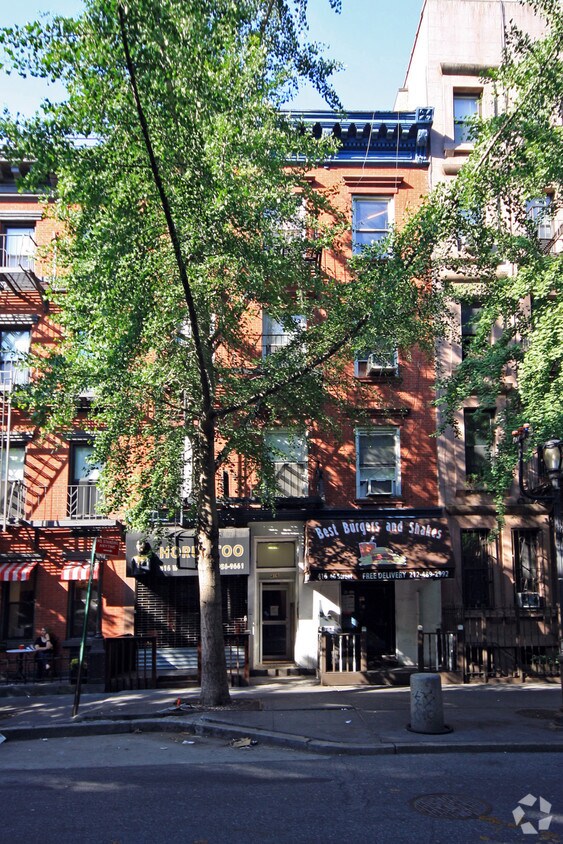 Building Photo - 416 W 46th St