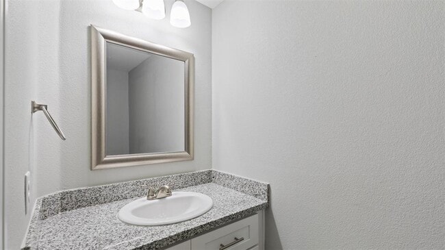 Building Photo - 6421 Osprey Dr