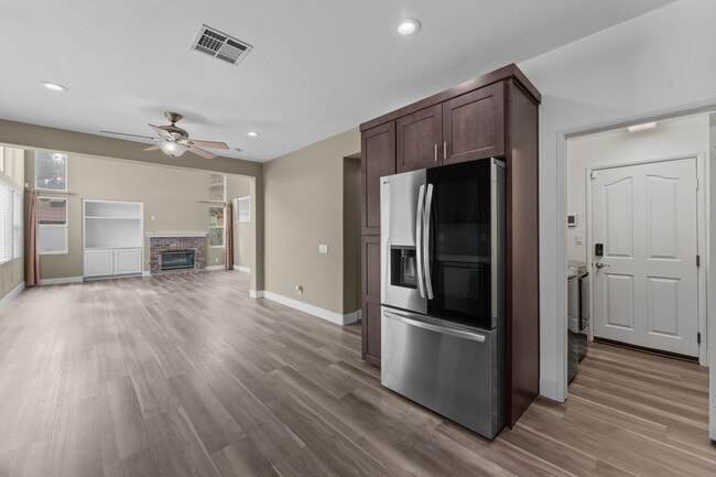 Building Photo - 13422 Apricot Tree Ln