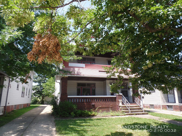 Foto del edificio - 2 Bedroom Duplex, Recently Renovated