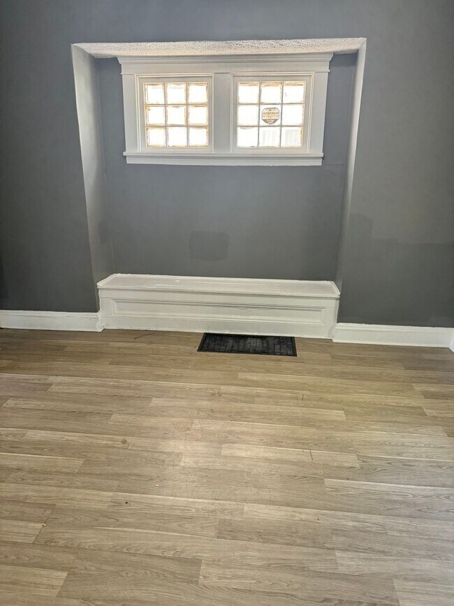 Foto del edificio - 4254 E 116th St