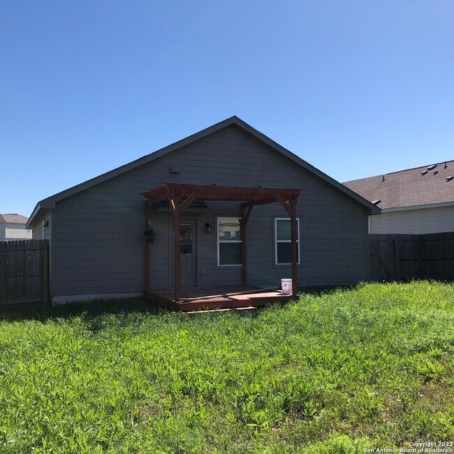 Foto del edificio - 8206 Glasgow Dr