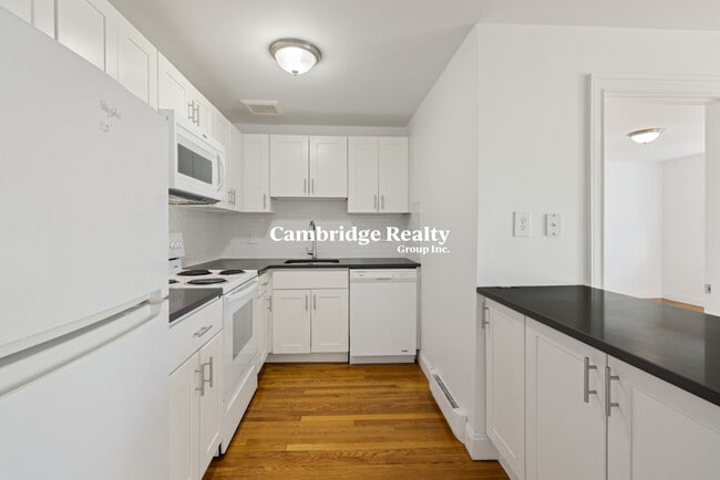 Foto del edificio - 141 Summer St