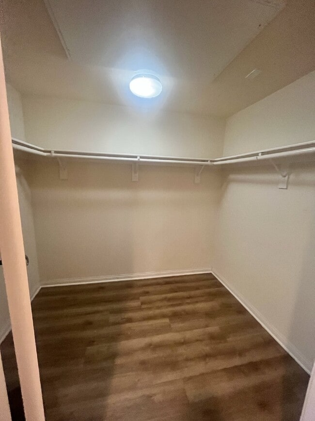 Building Photo - "Coastal Living Awaits: Spacious 2BR Condo...
