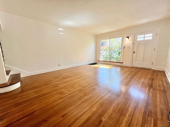 Foto del edificio - Stunning Ocean & Bay View Two-Story Home on the Long Beach Peninsula