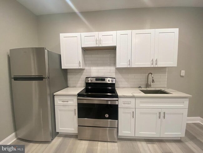 Building Photo - 4614 RISING SUN Ave