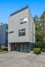Building Photo - 7325 Bainbridge Pl SW