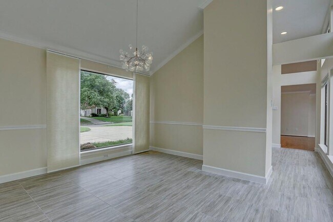 Foto del edificio - 13819 Starhill Ct