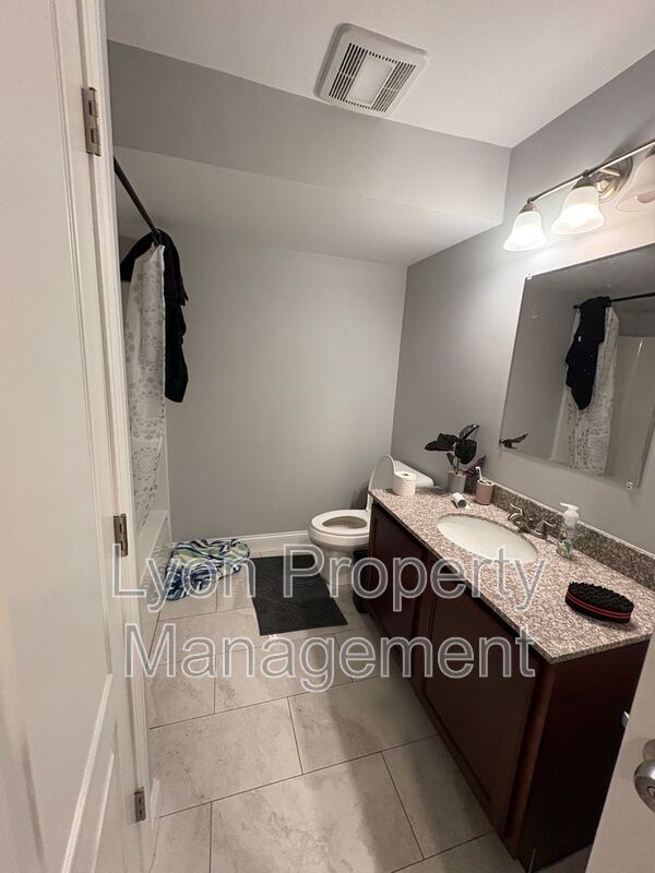 Foto del edificio - 9 Gray Coach Ln