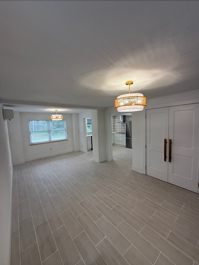 Building Photo - 1633 San Marco Blvd