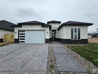 Building Photo - 1024 W Solaris Ln