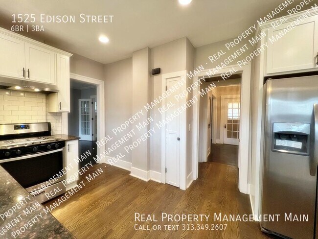 Building Photo - Historic Boston Edison Home