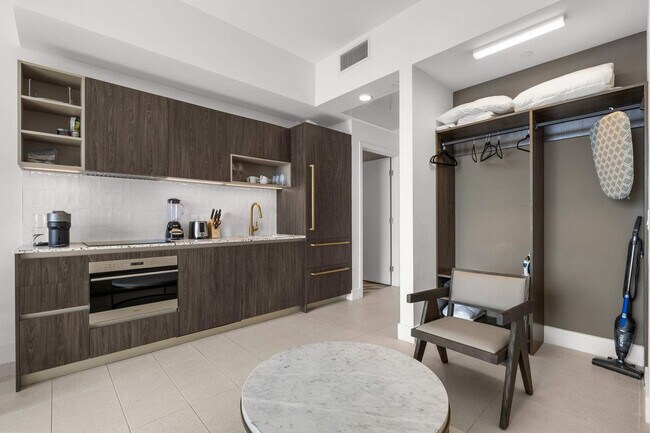 Foto del edificio - 159 NE 6th St