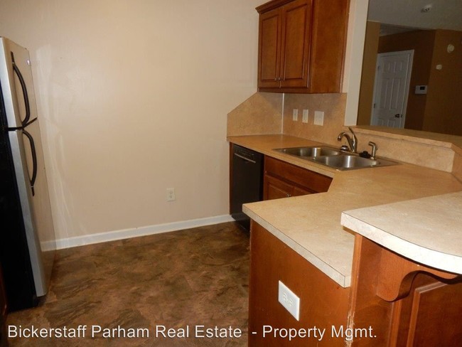 Building Photo - 3 br, 2 bath House - 5812 Gleneden Drive