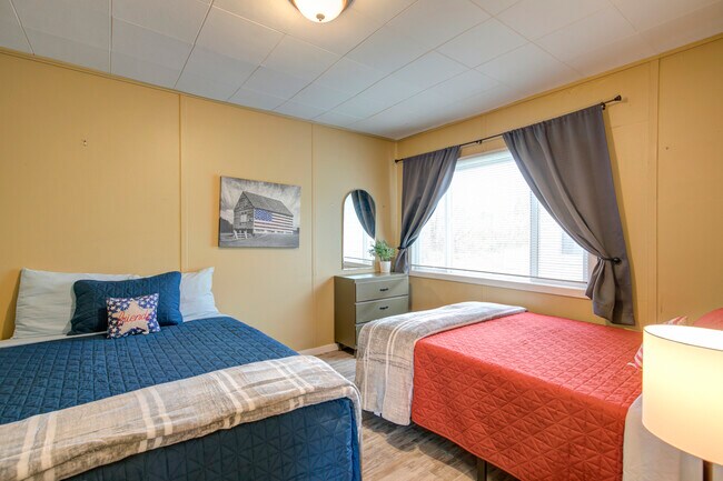 Foto del edificio - 1757 SR 105