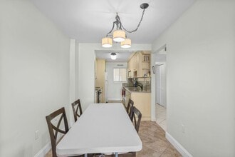 Building Photo - 4141 Collins Ave