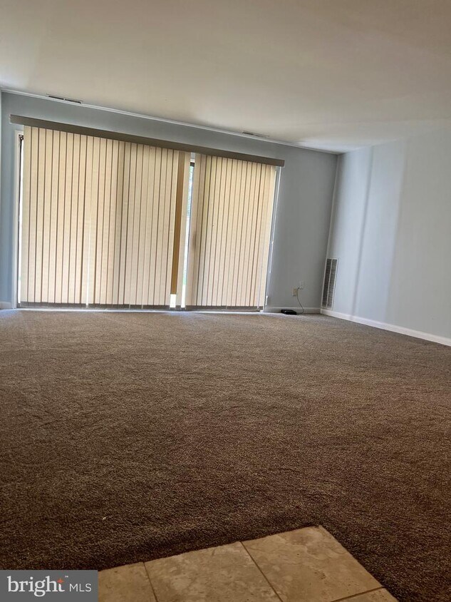 Primary Photo - 10114 Campus Way S