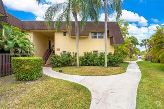 Building Photo - 13712 SW 90th Ave