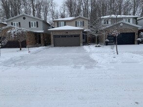 Building Photo - 65 Penelope Dr