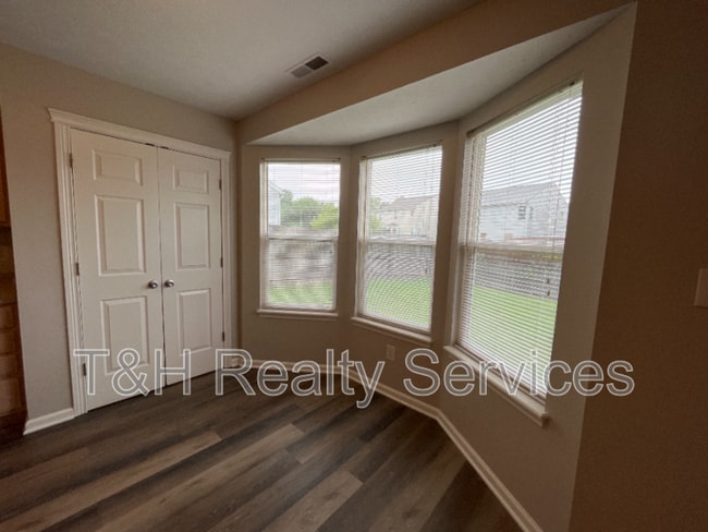 Building Photo - 9204 Symphony Way