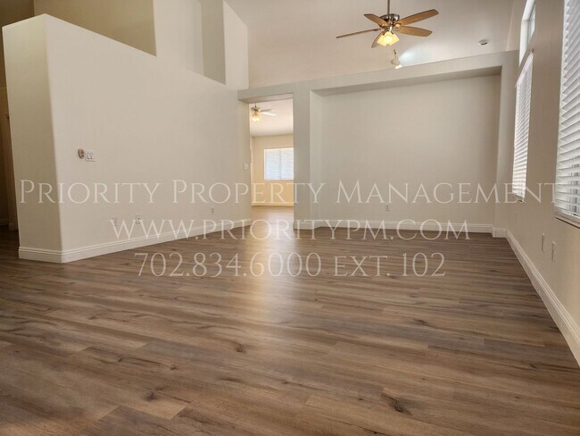 Foto del edificio - Stallion Mountain Golf Course Home~4 Bed ~...