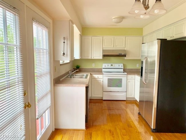 Building Photo - 3 br, 3.5 bath House - 2308 Moss Rose Ct
