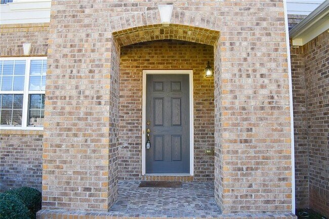 Building Photo - 820 Kirkly Way
