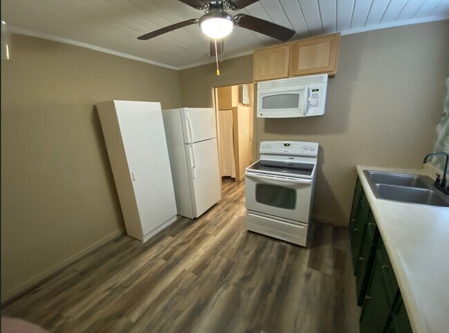 Foto del edificio - 5073 Orchard St