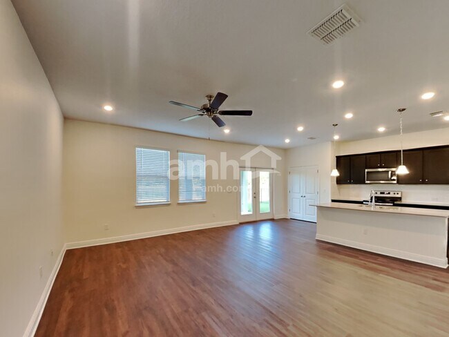 Building Photo - 27310 St Andrews Avenue