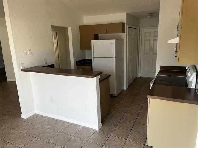 Building Photo - 404 Danube Dr