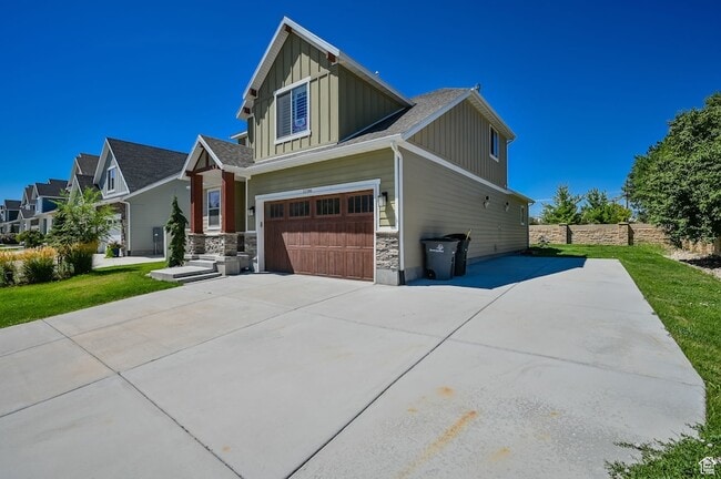 Building Photo - 11166 Del Andrae Ln